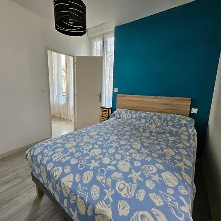 Proche Parc Et Thermes Appartement *